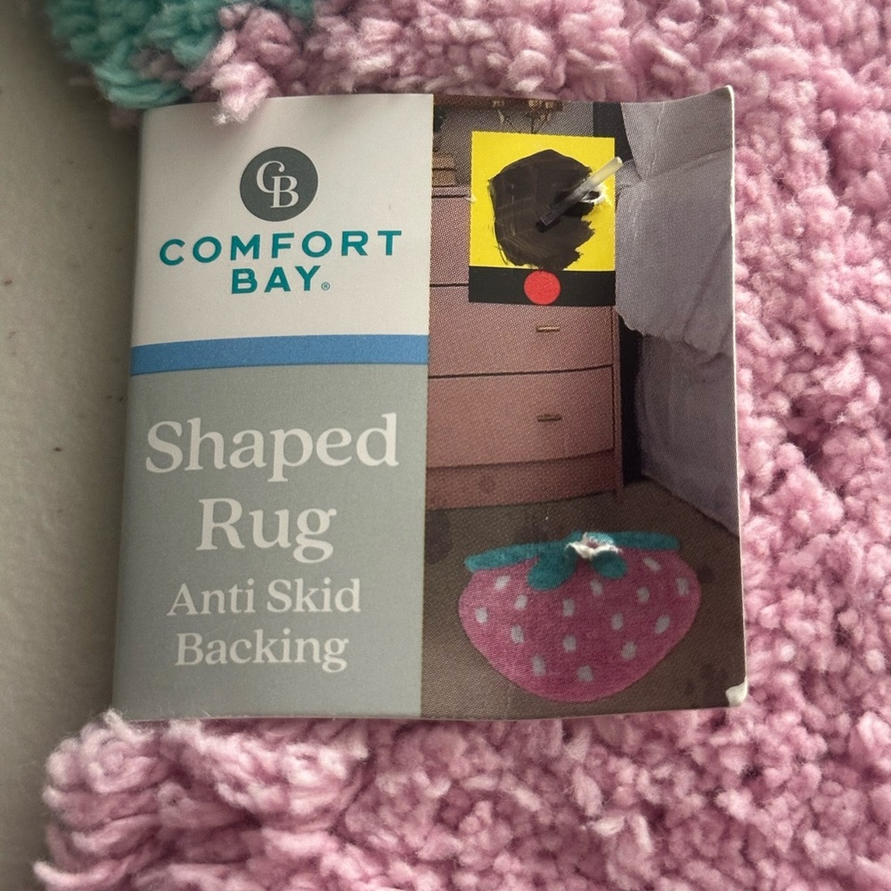 Comfort Bay Pink Strawberry Rug - Picture 2 of 3